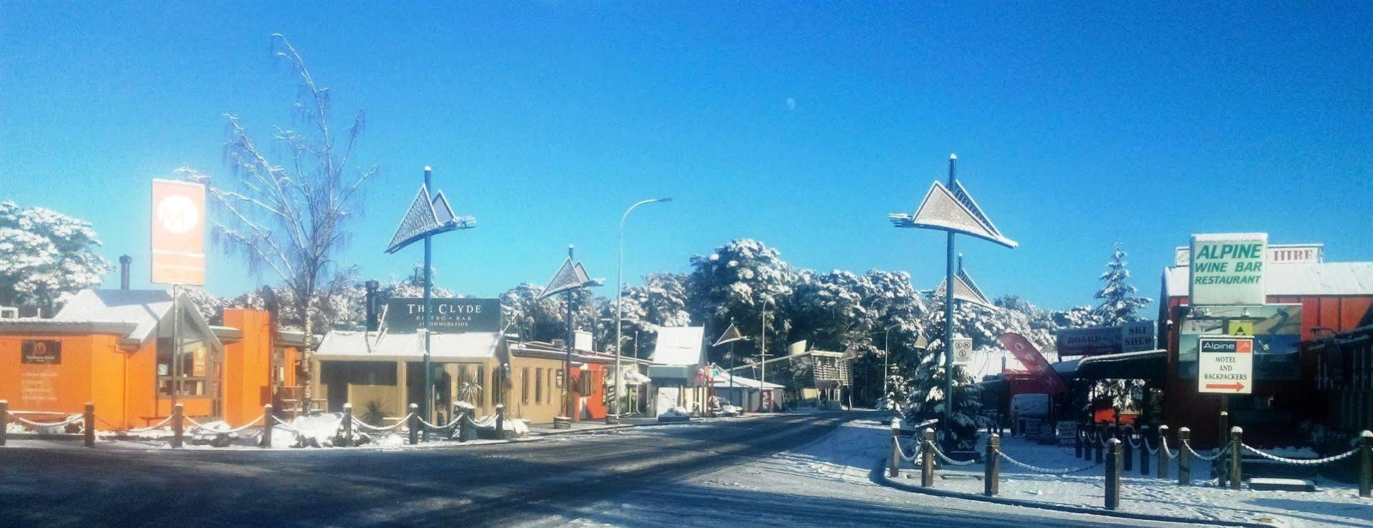 Snowman Lodge And Spa Ohakune Exterior photo